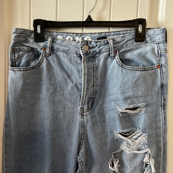 S.O.N.G. Street Jeans Size 11/30 Distressed Wide Leg Light Wash Blue Button Fly - Picture 3 of 13